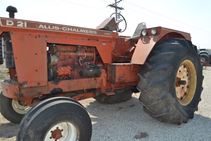 1963 Allis Chalmers D-21 Tractor - Antique Farm Equipment