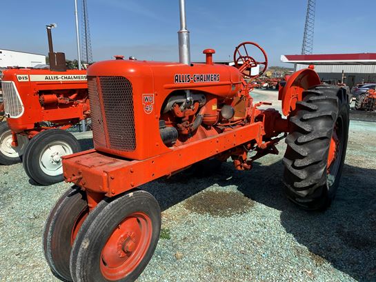  Allis Chalmers WD-45 Tractor - Antique Farm Equipment