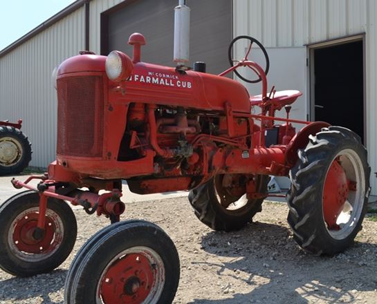 1950 International Harvestor CUB - Farm Tractors & Equipment